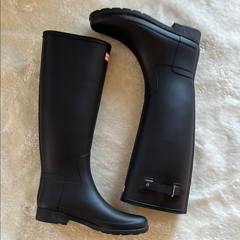 Hunter Women’s Refined Tall Slim Fit Rain Boots